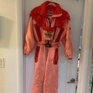Kaelin of Germany  Coral/Pink beautiful contrast  1 Piece Ski Suit & Gloves